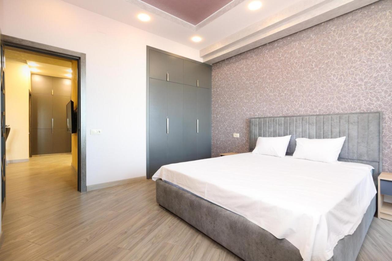 Stay Inn Apartments Near Dalma Garden Mall Yerevan Exterior photo