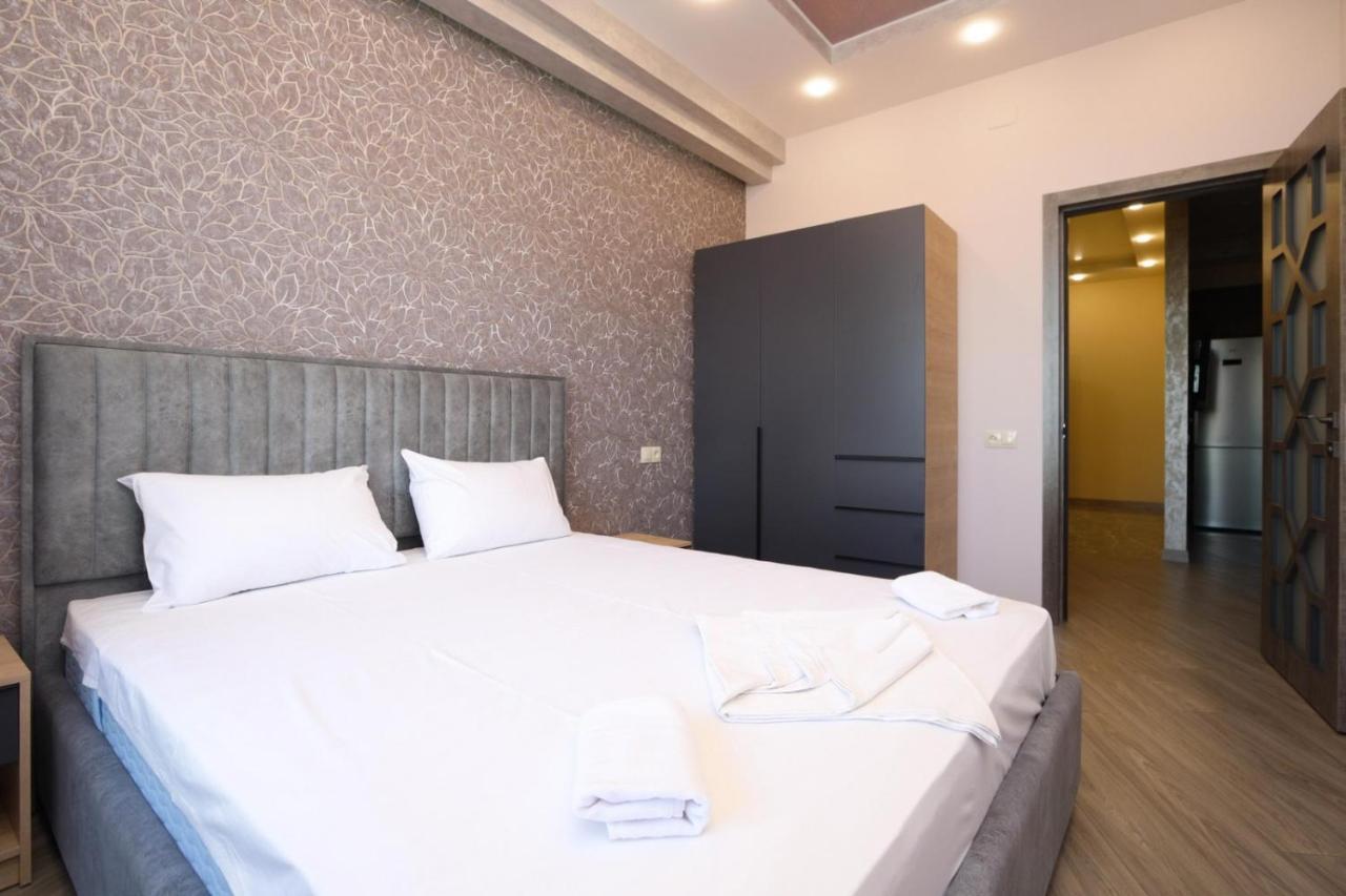 Stay Inn Apartments Near Dalma Garden Mall Yerevan Exterior photo