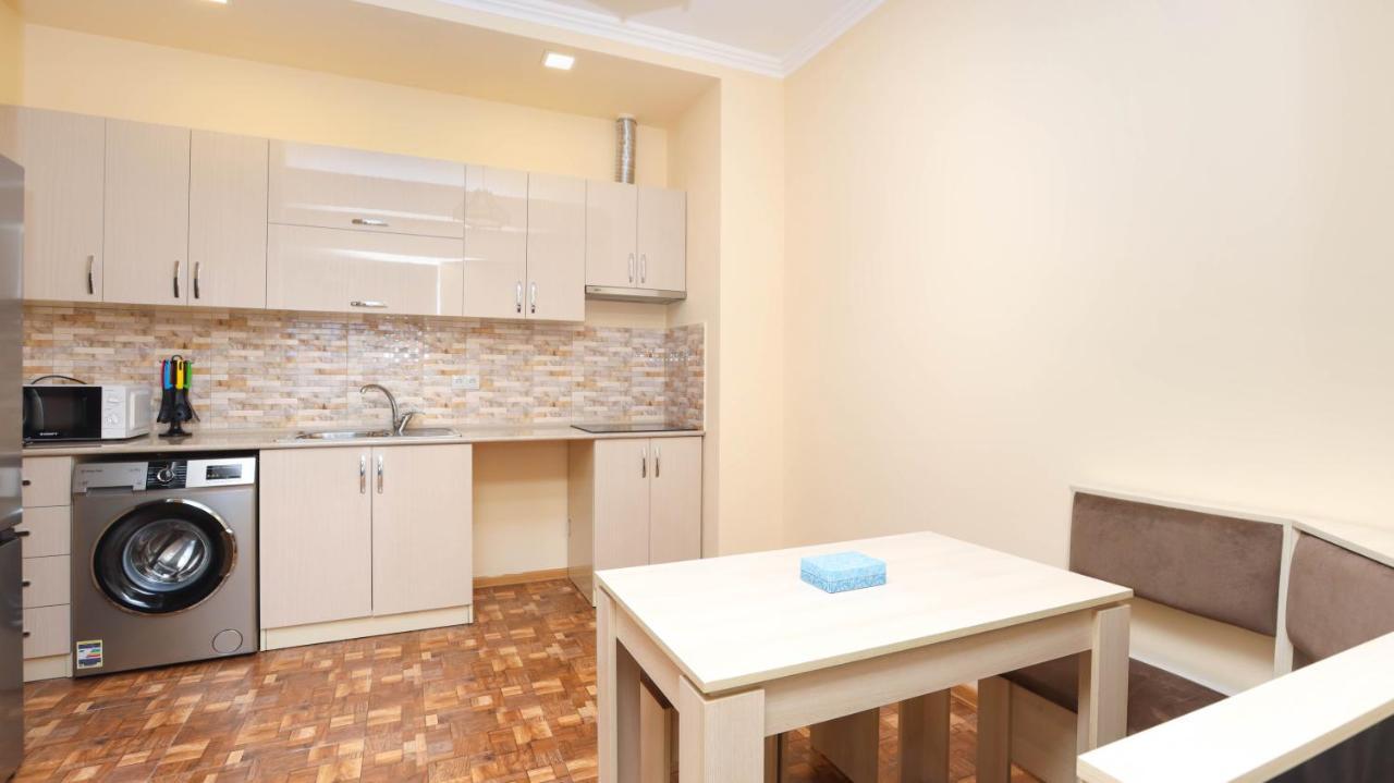 Stay Inn Apartments Near Dalma Garden Mall Yerevan Exterior photo