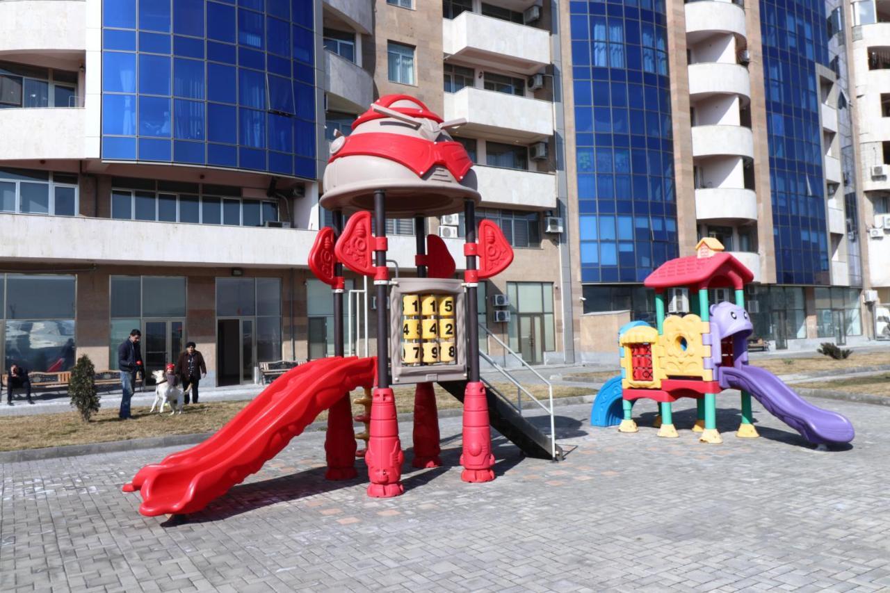 Stay Inn Apartments Near Dalma Garden Mall Yerevan Exterior photo
